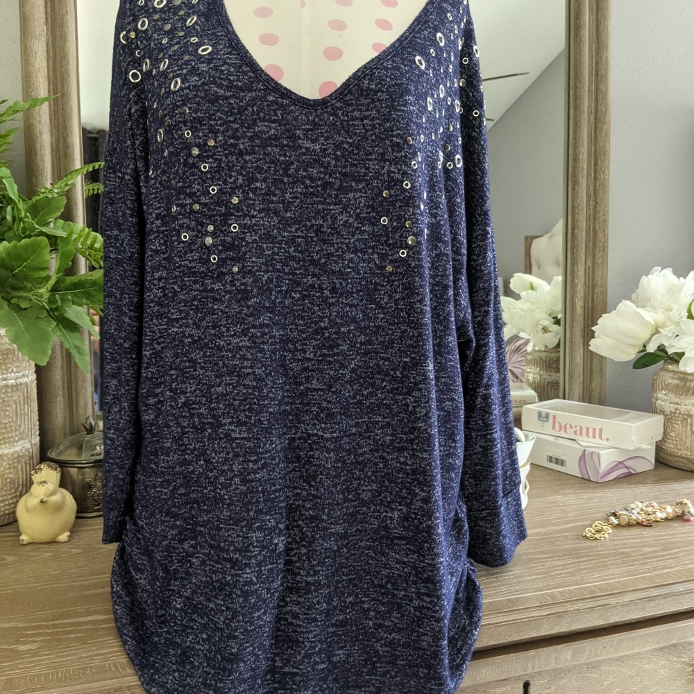 Women top